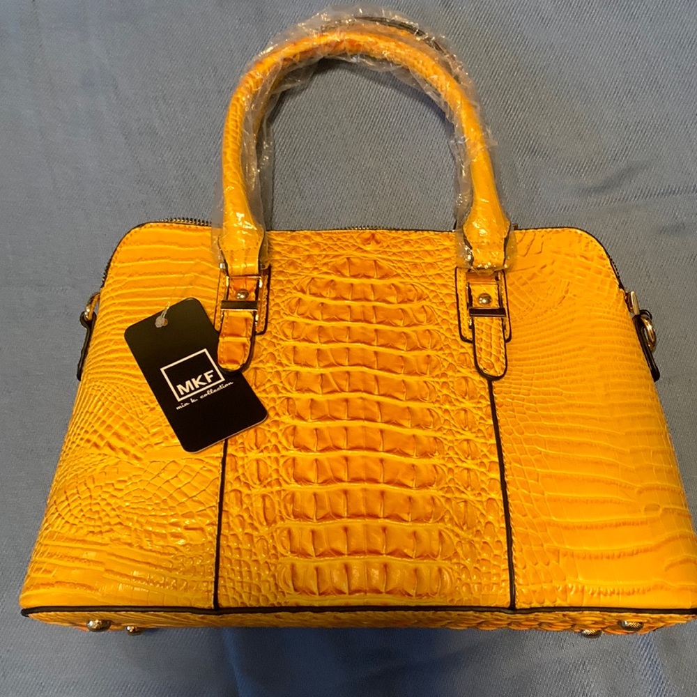 NWT Mia k collection purse